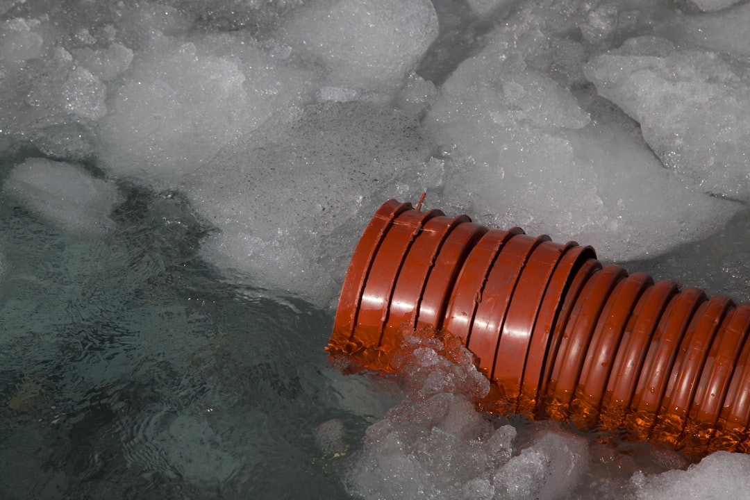 Heat sink cooling components