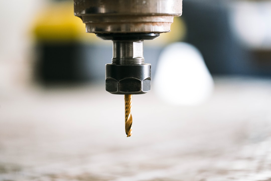 Mechanical maintenance tools and lubrication equipment